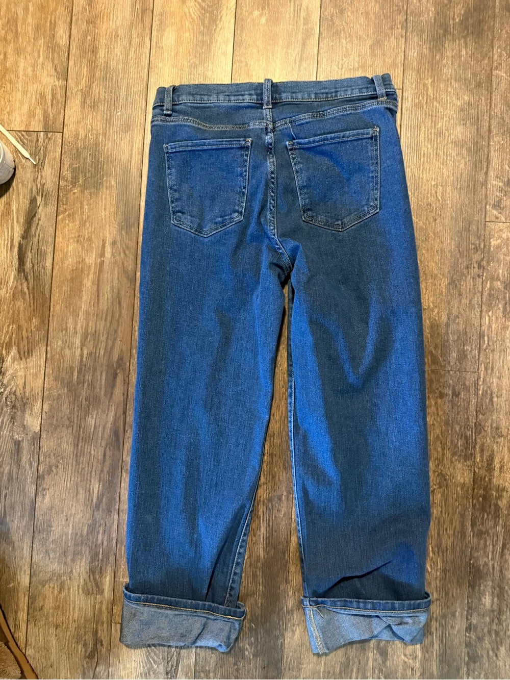 Time and Tru Medium Wash Denim Jeans with Classic Stitching